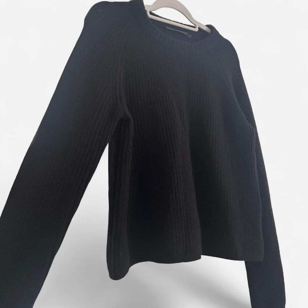 Jenni Kayne Cashmere Fisherman Sweater – Black Minimalist Coastal Luxe medium - Picture 2 of 7